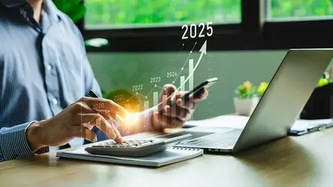 "Online Learning Trends in 2025"