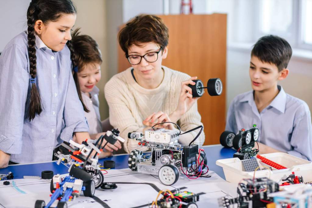 "Top STEM Teaching Strategies for 2025"